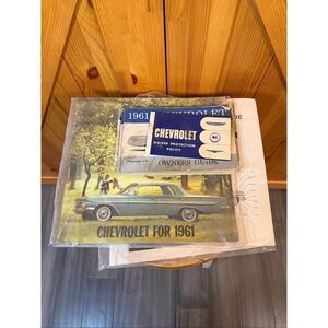 1961 Chevrolet 7 piece paper lot (6552)